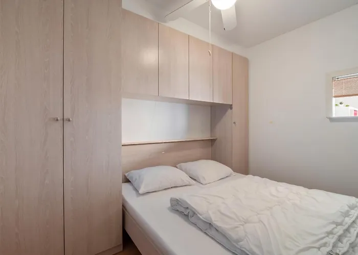 Ocean - 1108 + Parking 블랑켄베르크